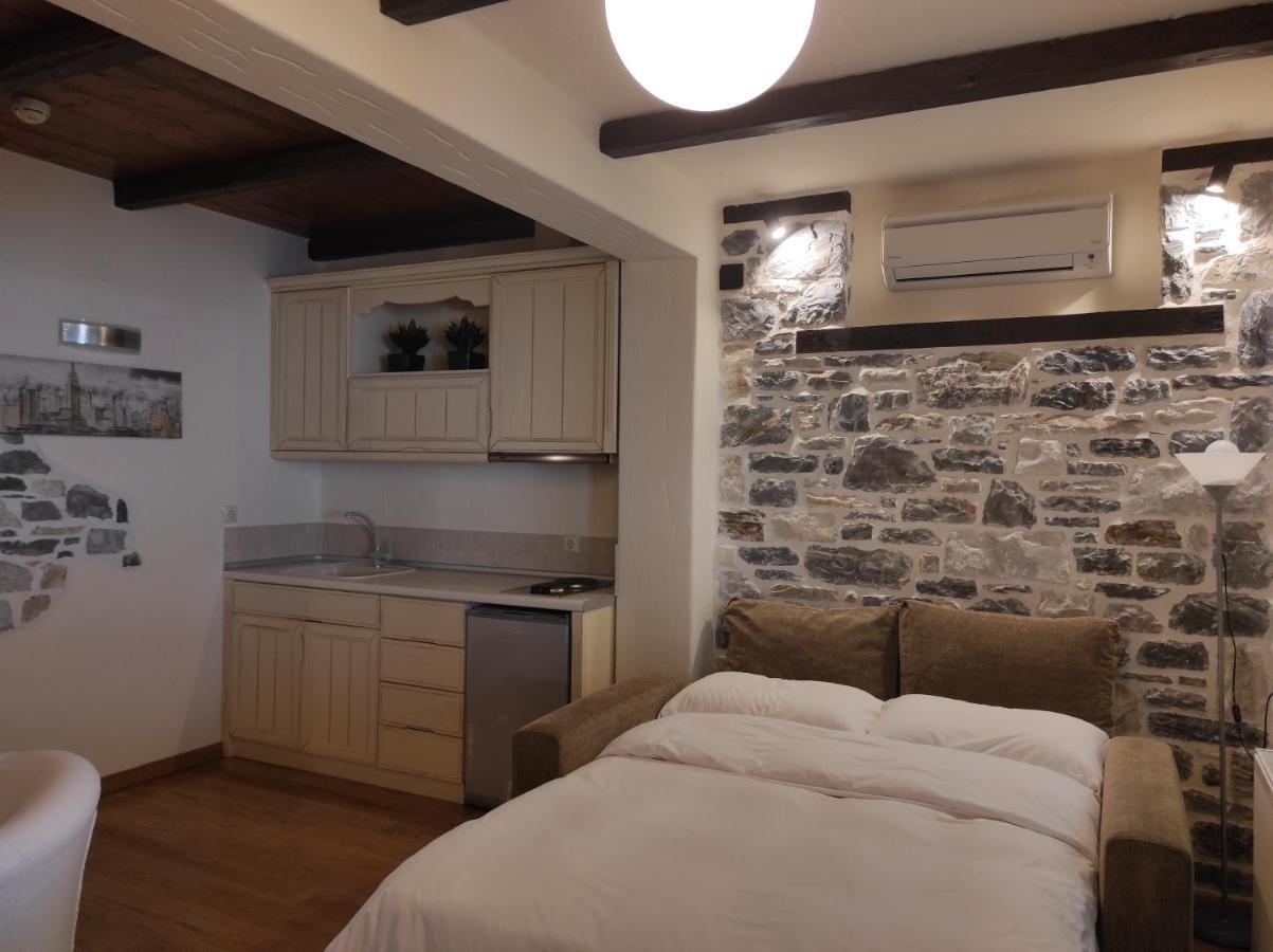 Aparthotel Prasino - Galazio Mourésion Zewnętrze zdjęcie